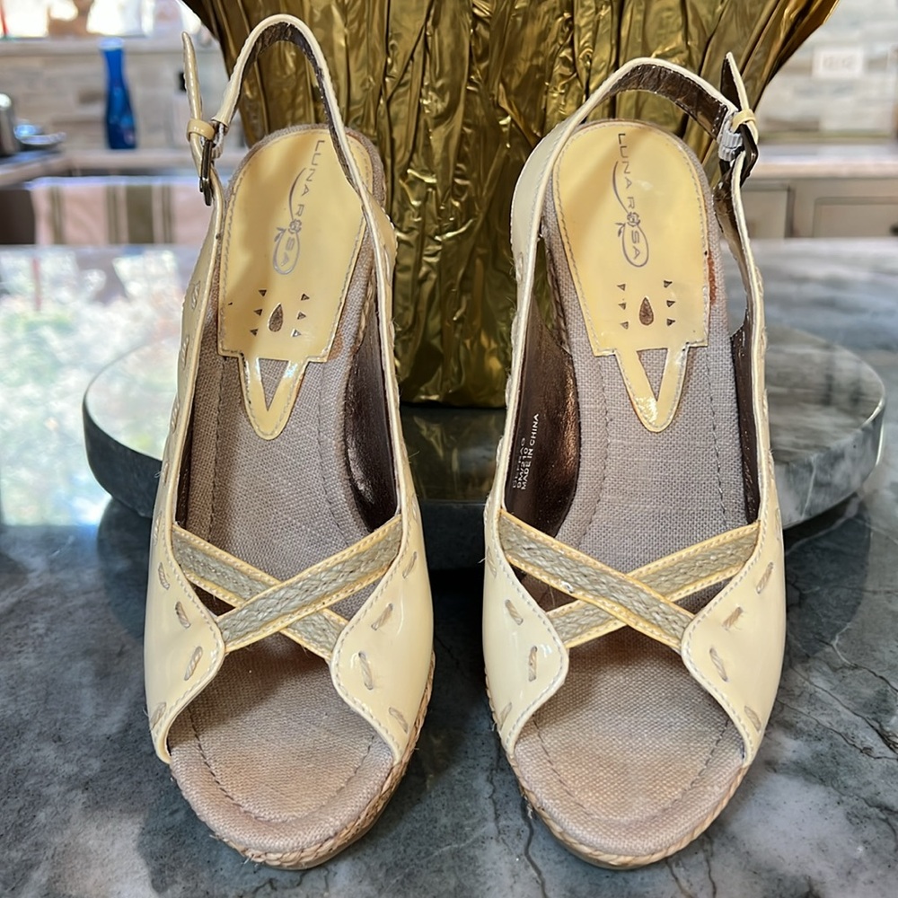Luna Rosa Platform Light Yellow Open Toe Platform Heels Size 9